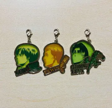 유니버셜 USJ 진격의 거인 콜렉터블 참 리바이 엘빈 시크레