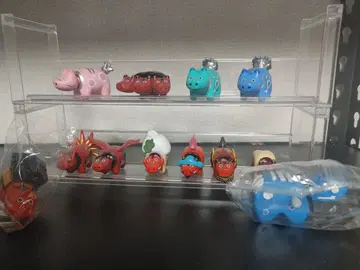 빨간 소 캡슐 토이