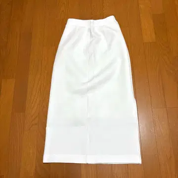 PLST 스트레치 포플린 택 입 플레어 스커트