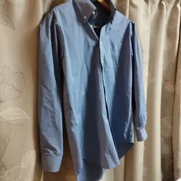 파란색 버튼 다운 긴팔 셔츠 [ 41-84 ]