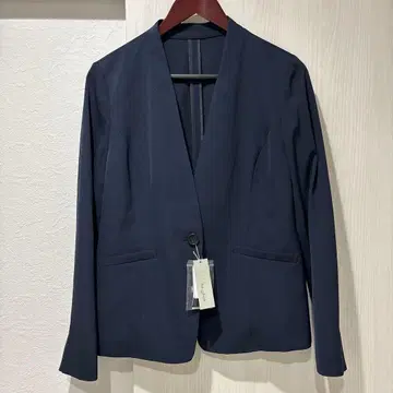 새상품 화이트 조라 3L 워셔블 자켓 1224