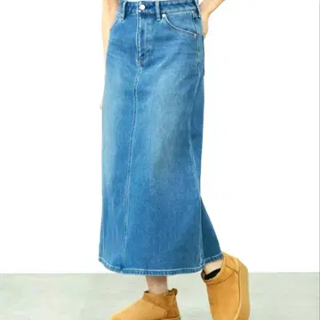 에드윈 EDWIN 따뜻한 데님 플레어 스커트 미사용 새상품 가을/겨울