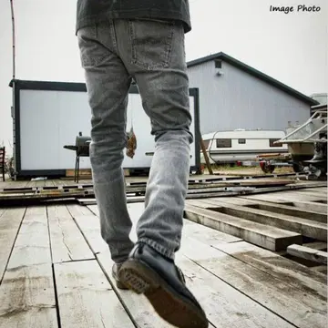 누디진 린 딘 블랙 페이드