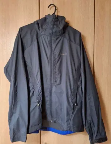 patagonia 후드 부착 나일론 자켓 블랙