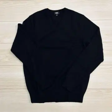 UNIQLO 유니클로 V넥 스웨터 캐시미어 100% 블랙 M
