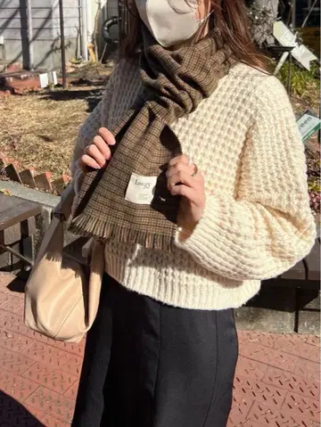 lawgy 와플 디자인 니트 아이보리