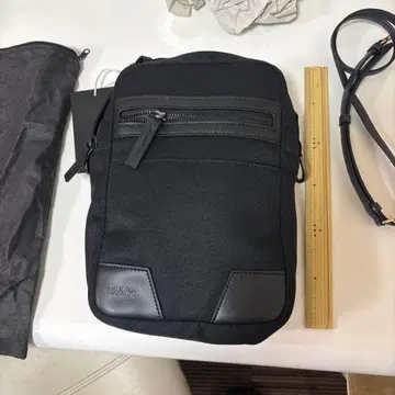 VENQUE 블랙 숄더백 BMW