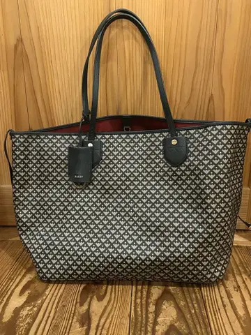 BALLY (발리) 토트백 크레센트 토와르 베르니나