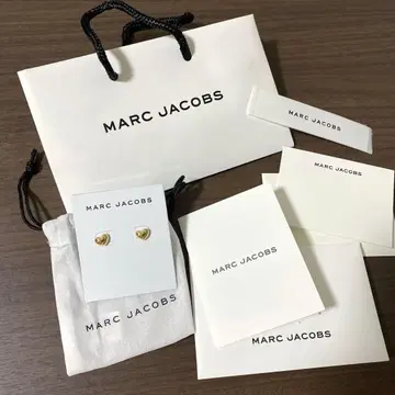 [ 미착용 새상품 ] MARC JACOBS 하트 귀걸이 골드