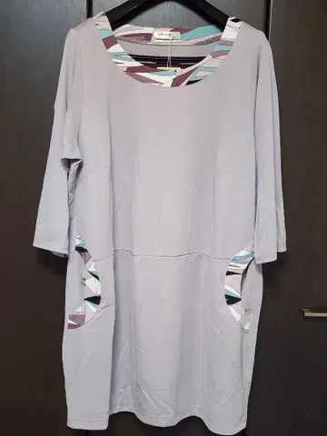 Makana na Kathy 연보라색 반소매 튜닉