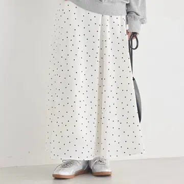 새틴 플레어 스커트