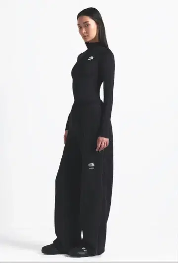 미사용 새상품 THE NORTH FACE X SKIMS