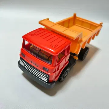 다이아 덤프트럭 ISUZU 트럭