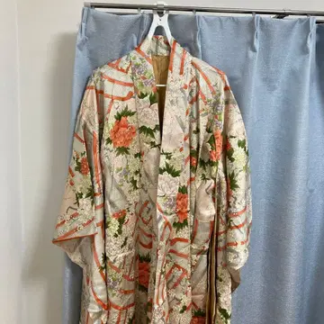 꽃무늬 후리소데 기모노 핑크 계열