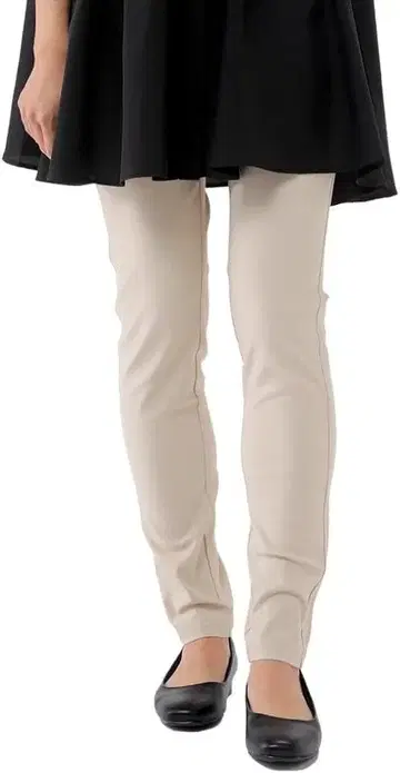 [ 새상품 ] 베이시아 슬림 레그 팬츠 베이지 인심 72 M 사이즈