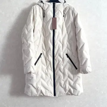 [ 새상품 미사용품 ] 2025년 겨울 상품 화이트 퀼팅 다운 코트