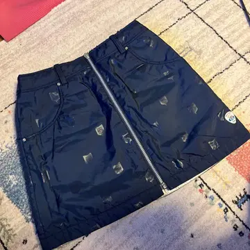 네이비 리버서블, 실버 퀼팅 스커트