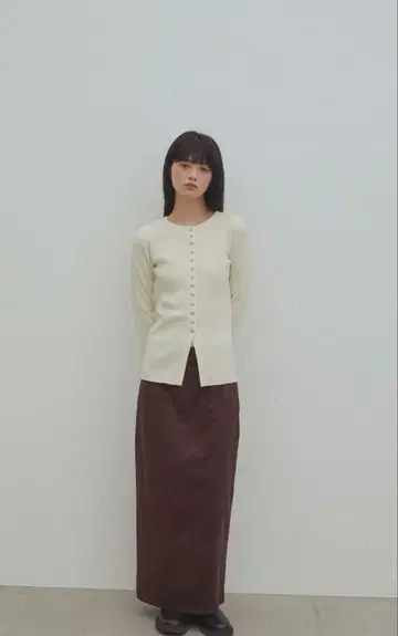 새상품 dium 스웨이드 롱 타이트 스커트 큰 키