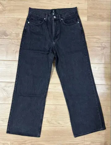 H&M 30/30 스트레이트 청바지 검정 블랙