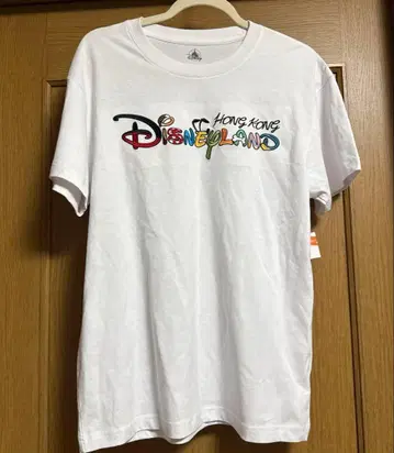 [택 포함 새상품] Hong Kong Disneyland 로고 T셔츠 M