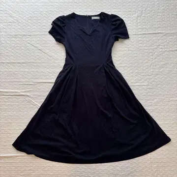 CELFORD 셀포드 볼륨 소매 A라인 컷 원피스 네이비