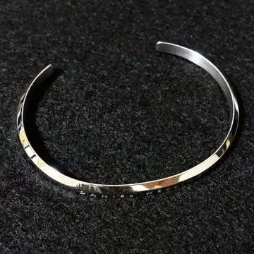 Daniel Wellington 뱅글 팔찌 실버