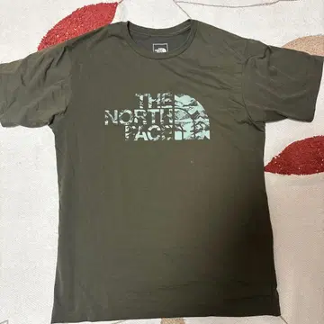 THE NORTH FACE 올리브 M 사이즈 티셔츠