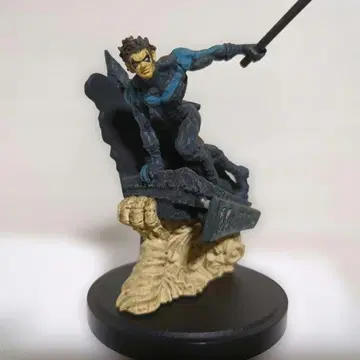 나이트윙 액션 피규어