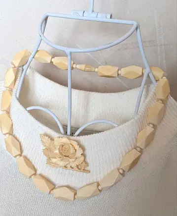 목걸이 & 장미 브로치