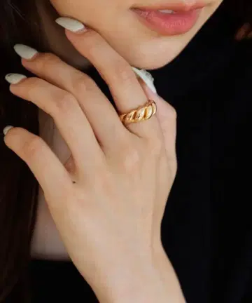 SENEE 트위스트 링 골드