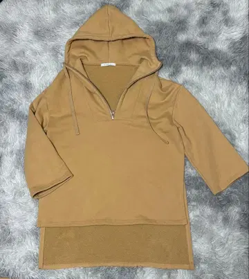 ETRE TOKYO 하프 지퍼 후디 맨투맨 상의 베이지