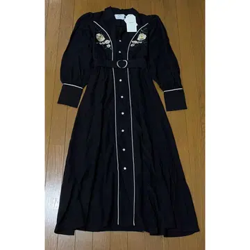 새상품 jouetie 쥬에티 자수 웨스턴 롱 원피스 블랙