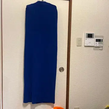 파란 니트 베스트