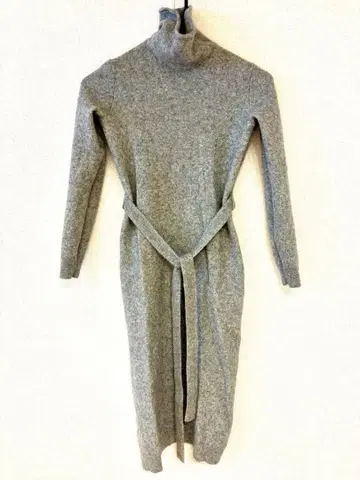 새상품급 theory 니트 원피스 그레이 S 사이즈