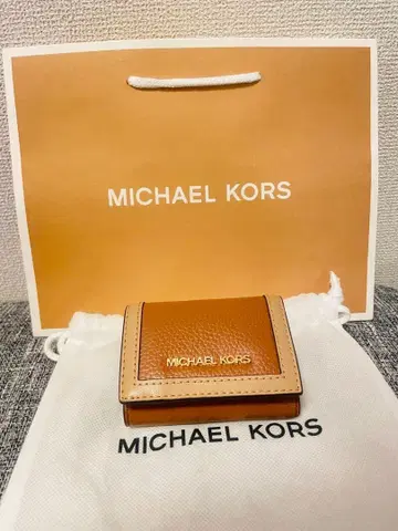 MICHAEL KORS 3단 폴더형 지갑 브라운