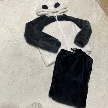 미사용 새상품 GU 모코모코 팬더 룸웨어 파자마