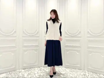 M-premier (엠프리미어) 밀라노 리브 턱 스커트