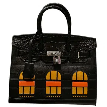 창문 달린 버킹 세리에 포블 룩 백