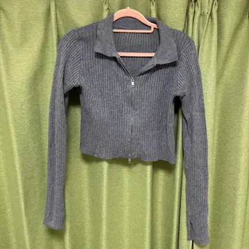 그레이 리브 짜임 집업 니트