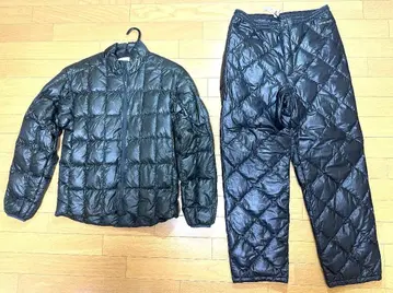 다운 자켓과 팬츠 세트 블랙