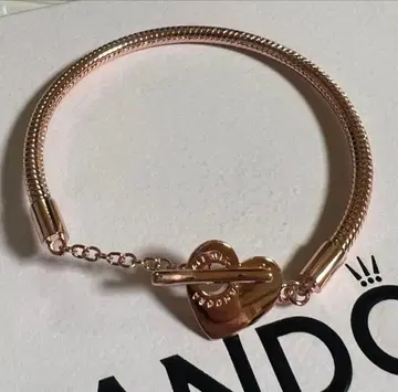로즈 골드 하트형 팔찌