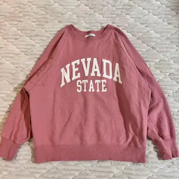 저널 스탠다드 리룸 NEVADA 로고 맨투맨