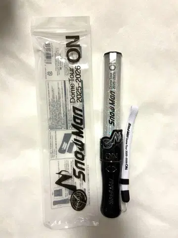 Snow Man 2025-2026 ON DOME TOUR 응원봉