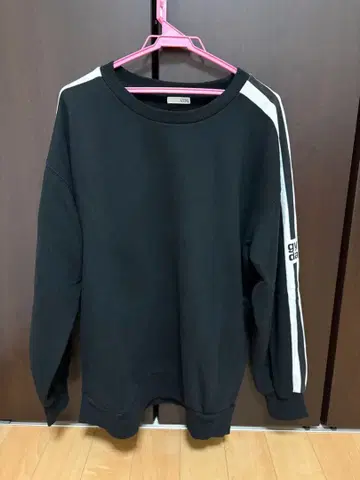 GYDA 제이다 Square gyda LINE 슬리브 맨투맨 상의