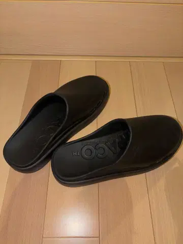 PACO 블랙 슬리퍼