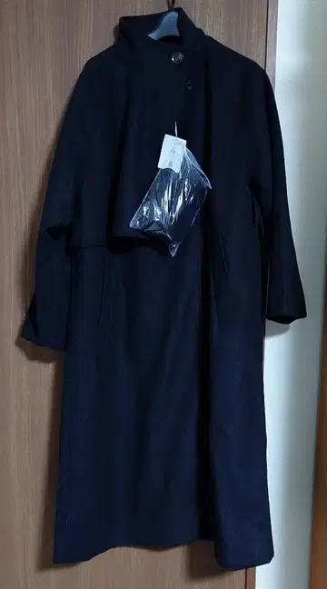 y/m by 나토리카 스탠드 카라 케이프 코트