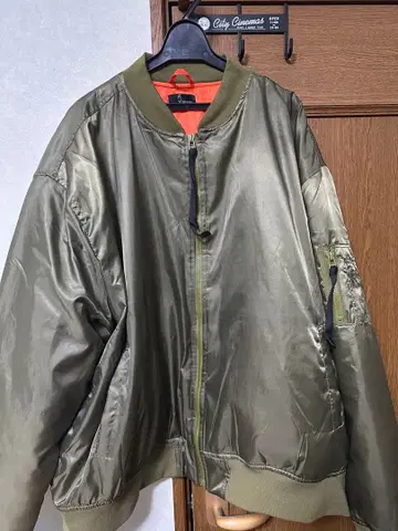 ZIP FIVE MA-1 자켓 카키