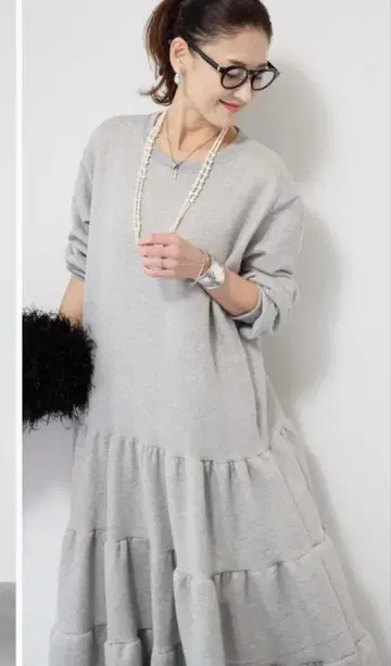 PLUS OTO.H 플러스오토하 속기모 티어드 원피스