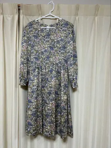 쇼와 레트로 꽃무늬 무릎 기장 원피스