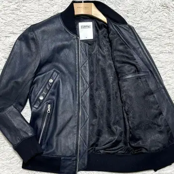 새상품급 라토르트랩 양가죽 가죽 자켓 MA-1 페이즐리 안감 네이비